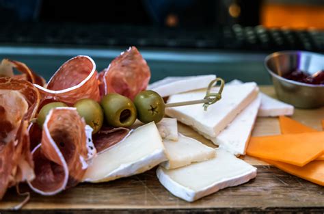 How to pronounce charcuterie | mmm... boards