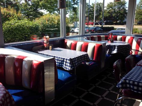 Portillo's Hot Dogs, Schaumburg, Chicago | Zomato