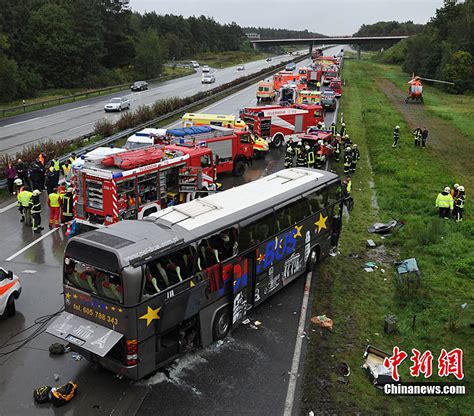德国发生严重交通事故：至少12人死亡_视频中国_中国网