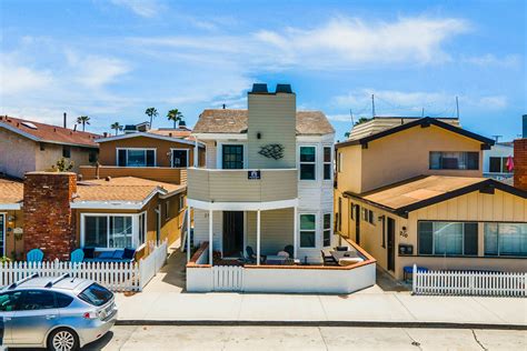 Newport Beach House Rentals, Vacation Rentals, Condos | Vacasa