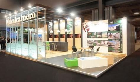 Expodec: Customer Reviews, Stands and Services