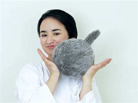 Petit Qoobo - Headless Robo-Cat, Smart Bathroom Mat & Other Wacky ...