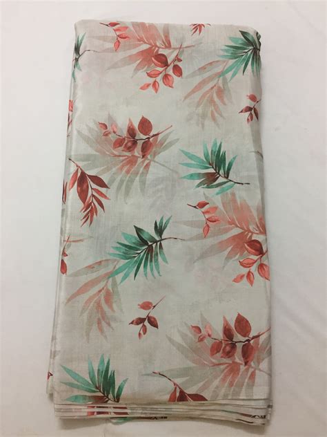 Floral printed crepe fabric 1.4 metres cut – Akrithi