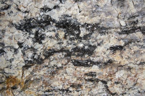 White Quartz and Black Mica Schist Rock Texture – Photos Public Domain