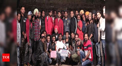 Munda Hi Chahida: It’s a wrap for Neeru Bajwa’s production | Punjabi ...