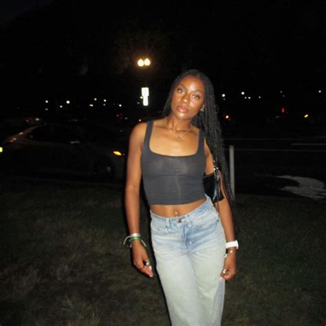 Courtney Mclure Nudes