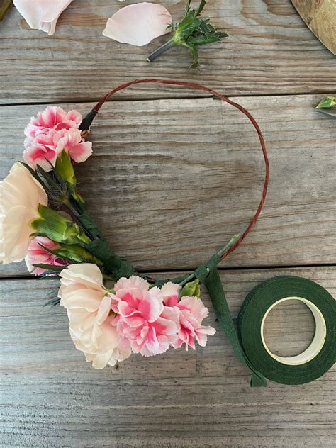 DIY Floral Wreath Crown - How To Make A Flower Crown