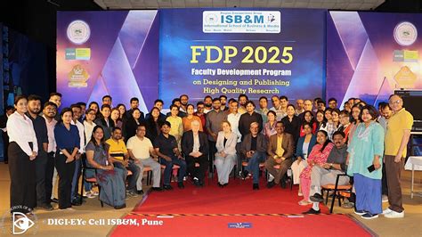 Top MBA/PGDM College in Pune – ISB&M