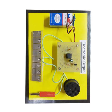Buy MELODY's Electronic Organ Using IC 555 Working Model for School ...