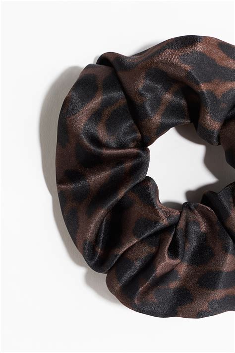 Large scrunchie - Dark brown/Leopard print - Ladies | H&M IN