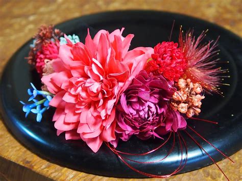 黒・赤い・白い色のお着物に似合う髪飾り…販売中 | rukobo.flower