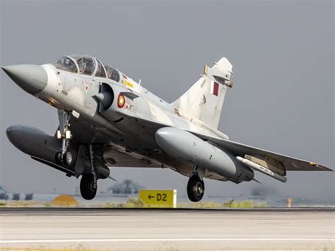 DEFENSE STUDIES: Qatar Bersiap Kirim 12 Jet Tempur Mirage 2000-5 ke ...