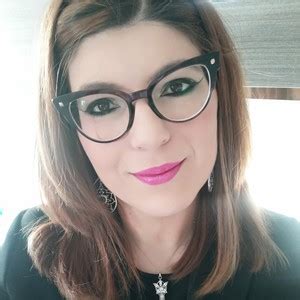 Nicole - Santorso, : Graduated in languages, I offer French lessons at ...