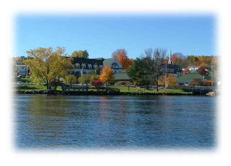 Life on Lake Winnipesaukee in New Hampshire