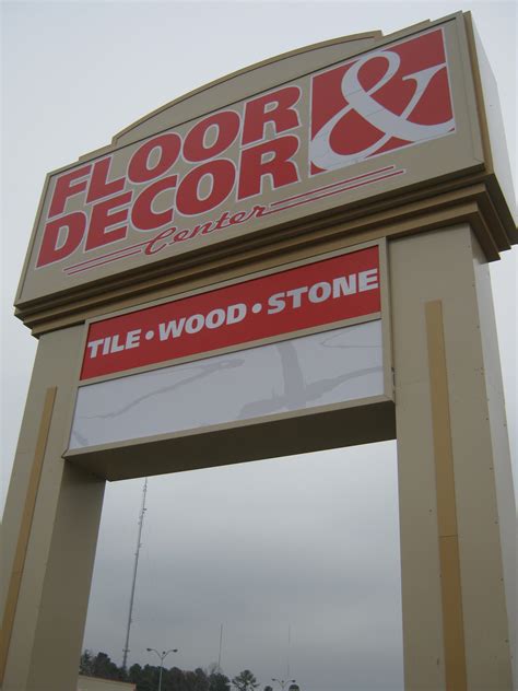 Floor & Decor Richmond – Holiday Signs