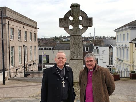 Northern Ireland census shows more Catholics than Protestants ...