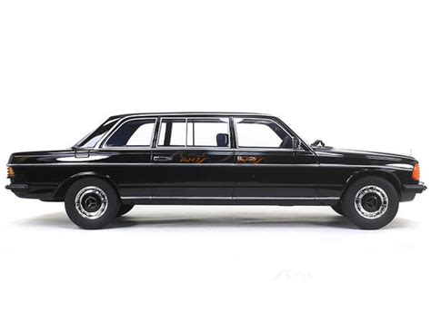 1978 Mercedes-Benz W123 Lang 1:18 Cult Scale Models car replica | Scale ...