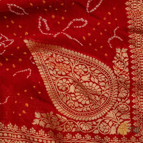 Red Pure Georgette Banarasi Bandhani Handloom Saree - Tilfi