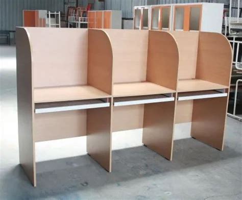 Computer Lab Table Design 的图像结果