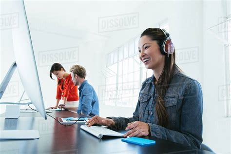 Image of Someone Working On a Computer 的图像结果