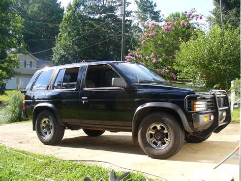 Nissan Pathfinder 1995 Photo Gallery #9/9