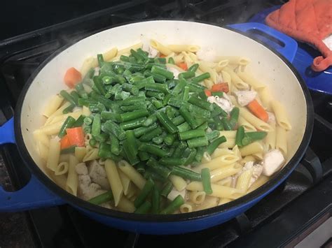 One Pot Creamy Chicken and Vegetable Pasta Recipe - The Kitchen Wife