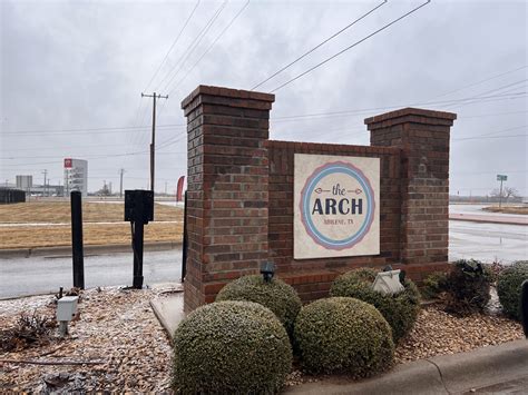 Arch apartments receive complaints from students, issues with ...