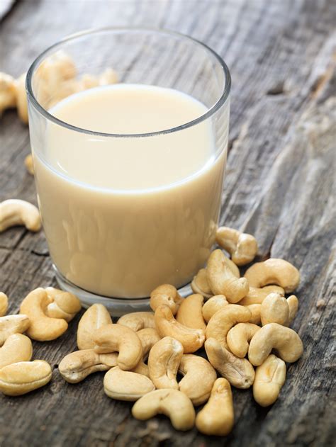 Cashew Milk Nutrition, Benefits & Recipes | Elmhurst 1925