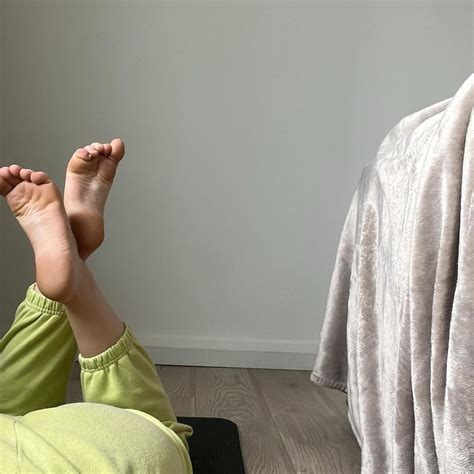 AngieVarona Show Sexy Body Best Video Sextape Onlyf Leak : r/Feet_R_Us