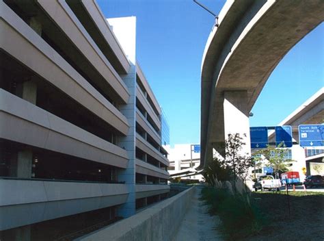 DFW Terminal D, International Parking Garage