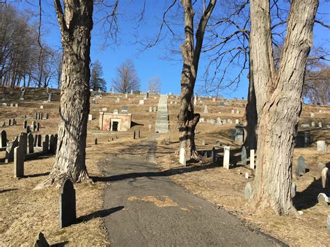 Old North Burying Ground - Salem Witch Museum