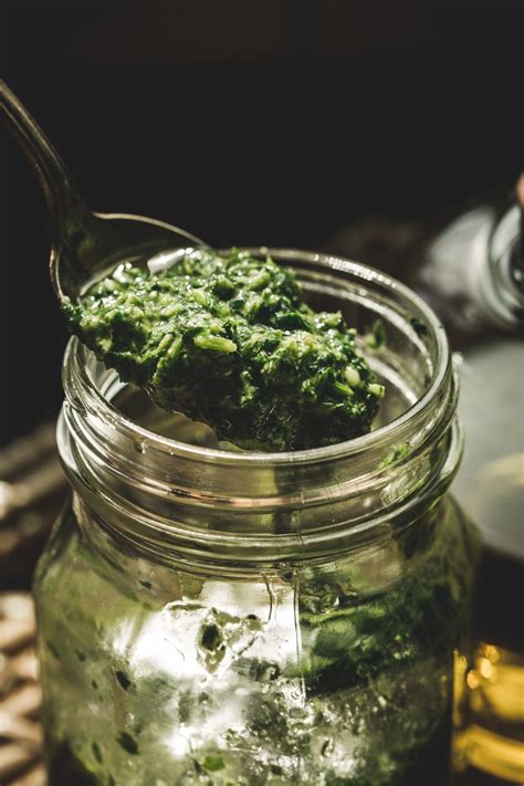 How to Make Parsley Pesto - Cast Iron Recipes