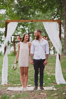 Small Simple Wedding Ideas by 25 Chic And Easy Rustic Wedding Arch Ideas For Diy Brides Small Simple Wedding Ideas
