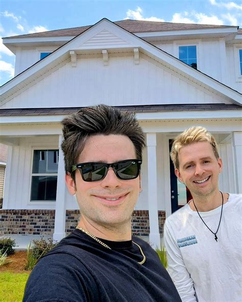 Jesse and Mike (@jesseandmike) • Instagram photos and videos