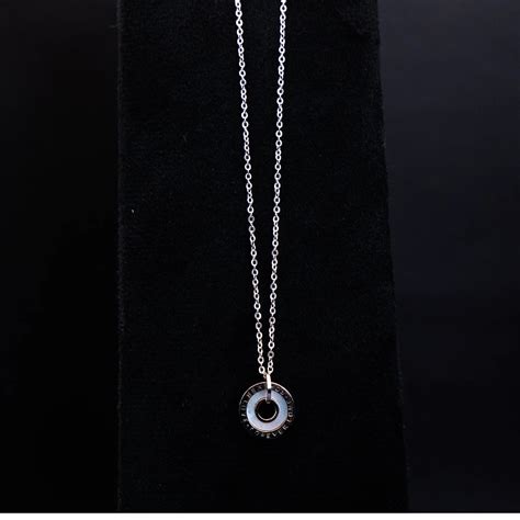 LOVE FOREVER SILVER PENDENT WITH LINK CHAIN – Kinavah