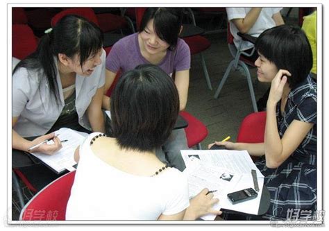 外语培训班海报在线编辑-英语汉语日语外语培训班 -图司机