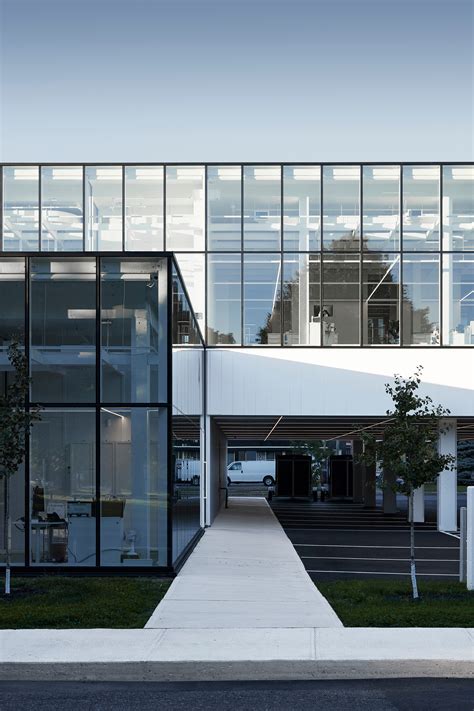 Gallery of St-Charles Dental Clinic / Studio Jean Verville architectes - 10