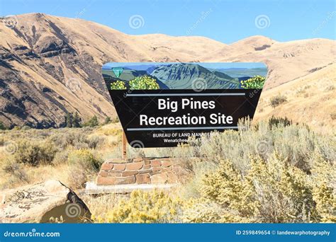 Big Pines Recreation Site in the Yakima Canyon Editorial Stock Image ...