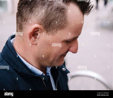 Confident Business Person 的图像结果