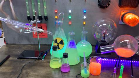 Computer Lab Halloween Decorations 的图像结果