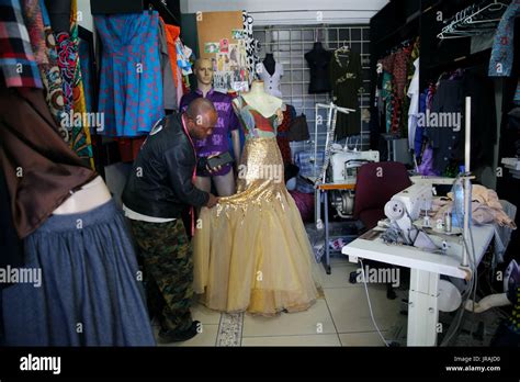 Local Designer Clothes 的图像结果