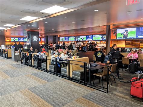 The Ultimate Guide to Priority Pass Lounges and Restaurants at SFO ...
