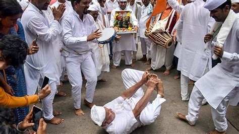 Ashadhi Wari 2025: Pune Division Gears Up With AI Surveillance, Road ...