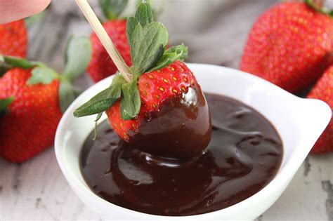 How To Make Milk Chocolate Dipping Sauce at Michael Mullett blog