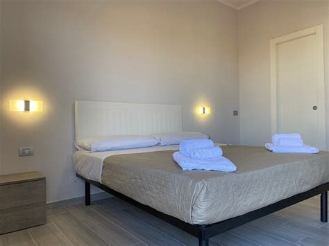 HOTEL RISTORANTE PIZZERIA PRESTIGE (Trevico) - Inn Reviews, Photos ...