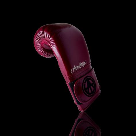 The Ultimate Guide to Breaking in Real Leather Boxing Gloves - ARMA ORIGIN