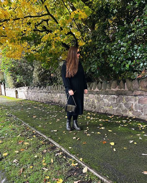 Olive Green Boots and Bag Outfit – JacquardFlower