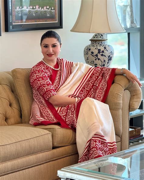 Buy Hand Block Print Sarees Online | Premium Collection – Kawaii