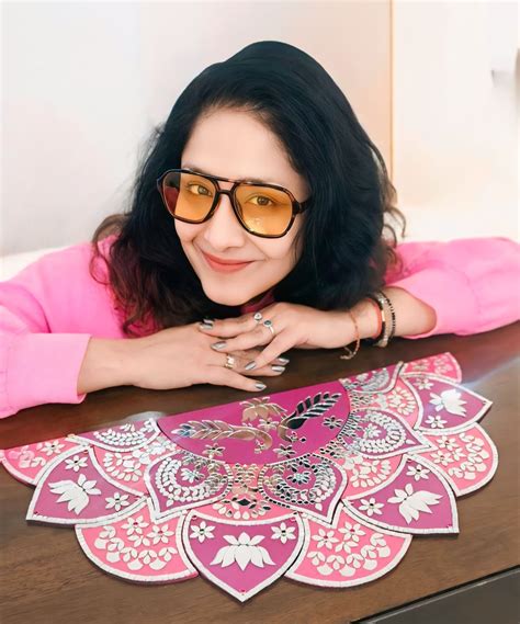 Premarked Rangoli Cutout with Mirror – Mirror Glass World Wide