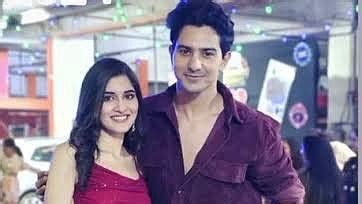 Pandya Store Fame Rohit Chandel & Rumoured Girlfriend Navika Kotia Part ...